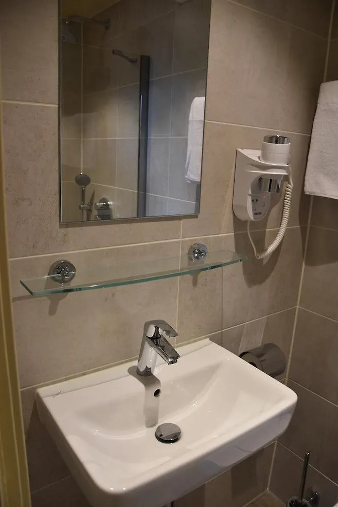 Ozo Hotels Armada Amsterdam 3*,